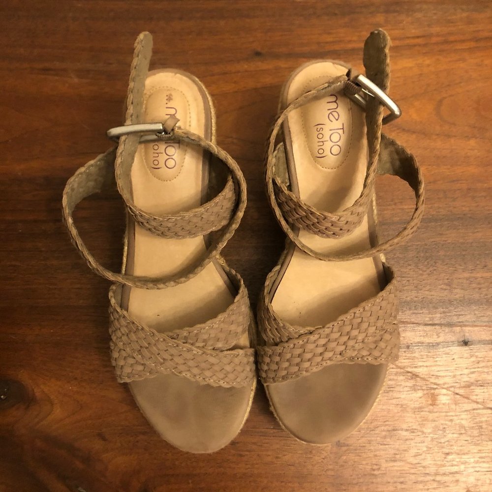 ...Me Too (SoHo) Porsha Wedge beige sandals 8.5